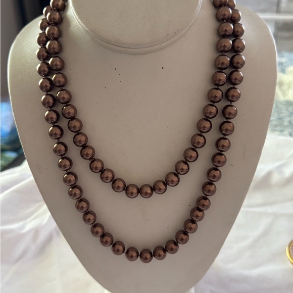 Golden girls statement Necklace, Minimalist Golden Hypoallergenic… - Picture 8 of 13